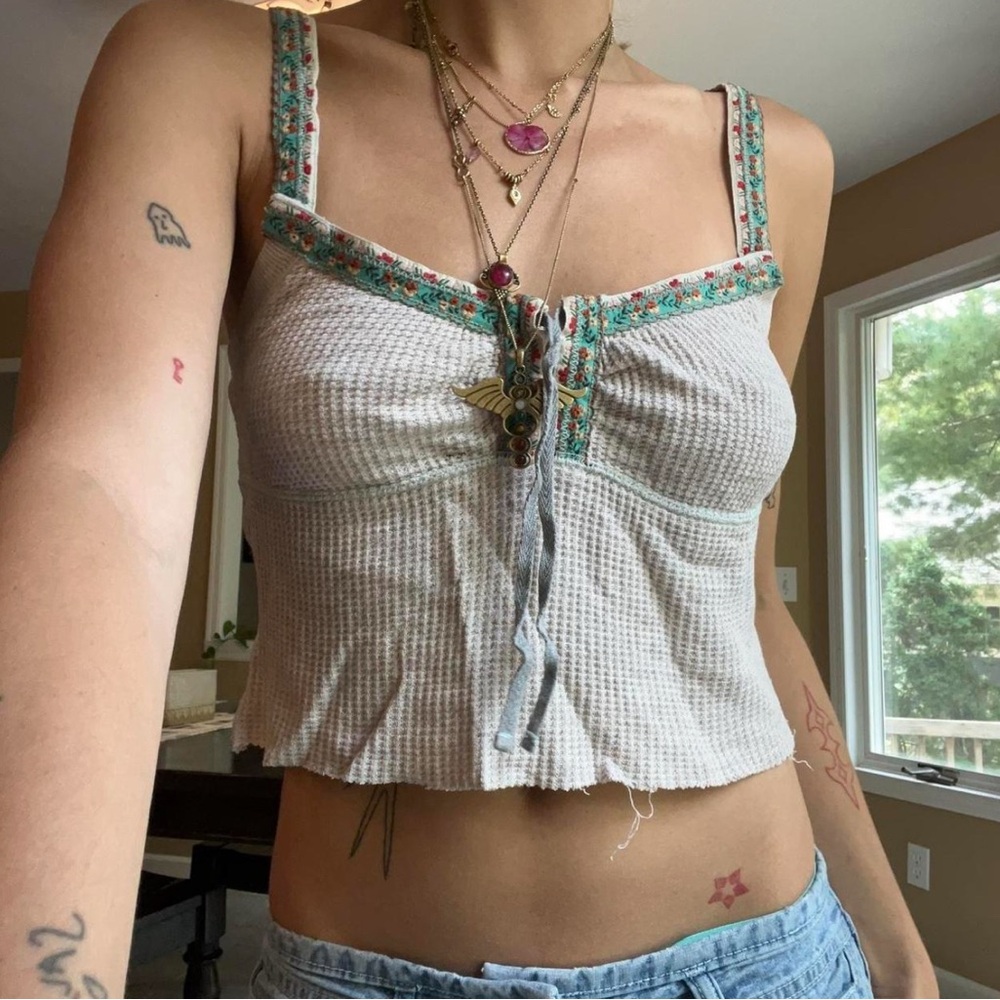Abercrombie & Fitch White Ribbed Tie Front Tank Top